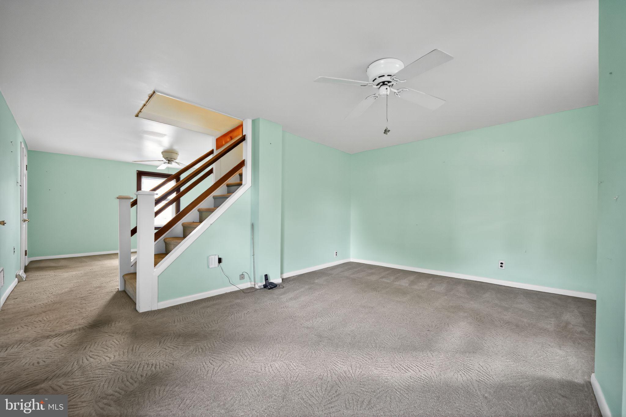 REBEL HILL - Residential