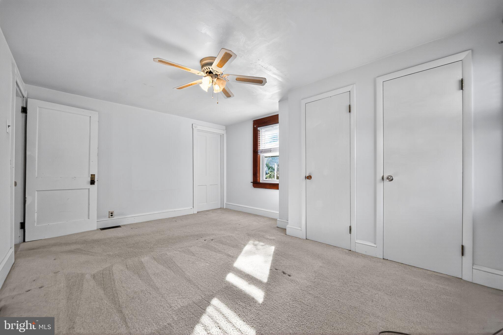 REBEL HILL - Residential