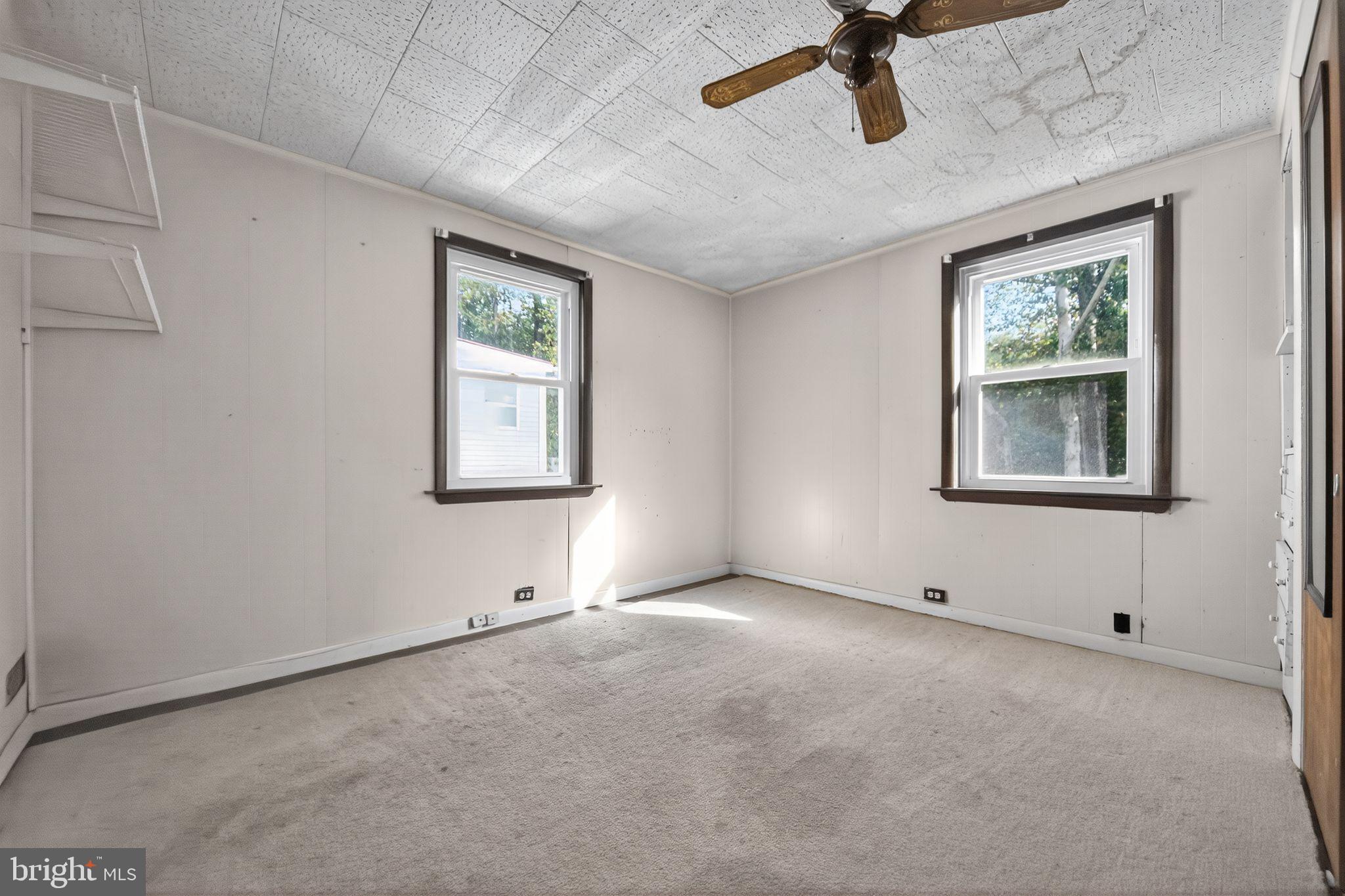 REBEL HILL - Residential