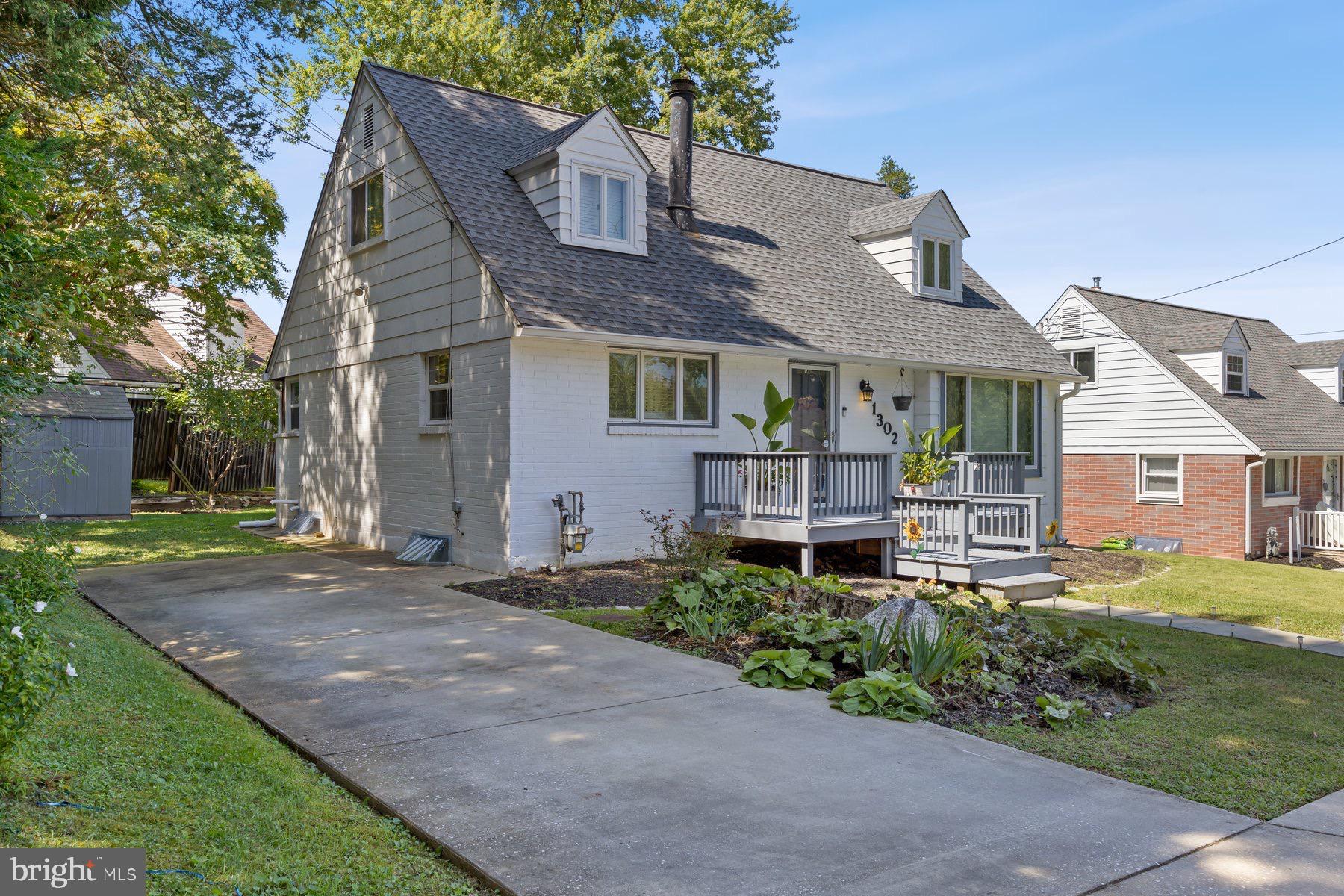 1302 SADDLEBACK ROAD