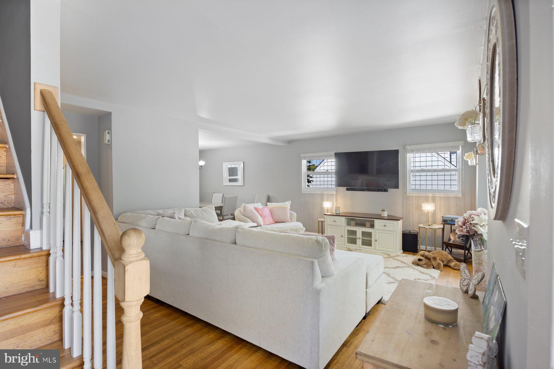 1302 SADDLEBACK ROAD