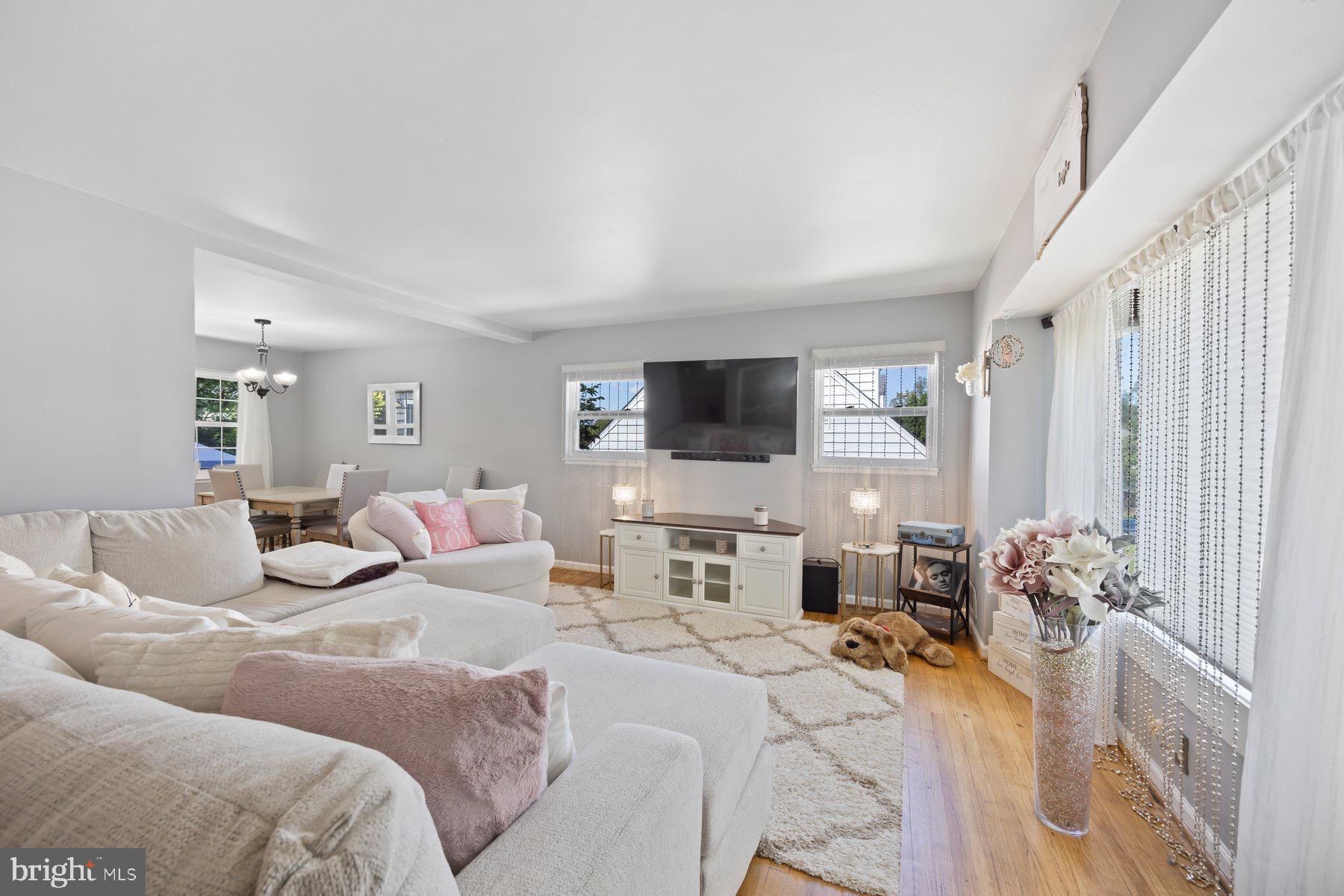 1302 SADDLEBACK ROAD