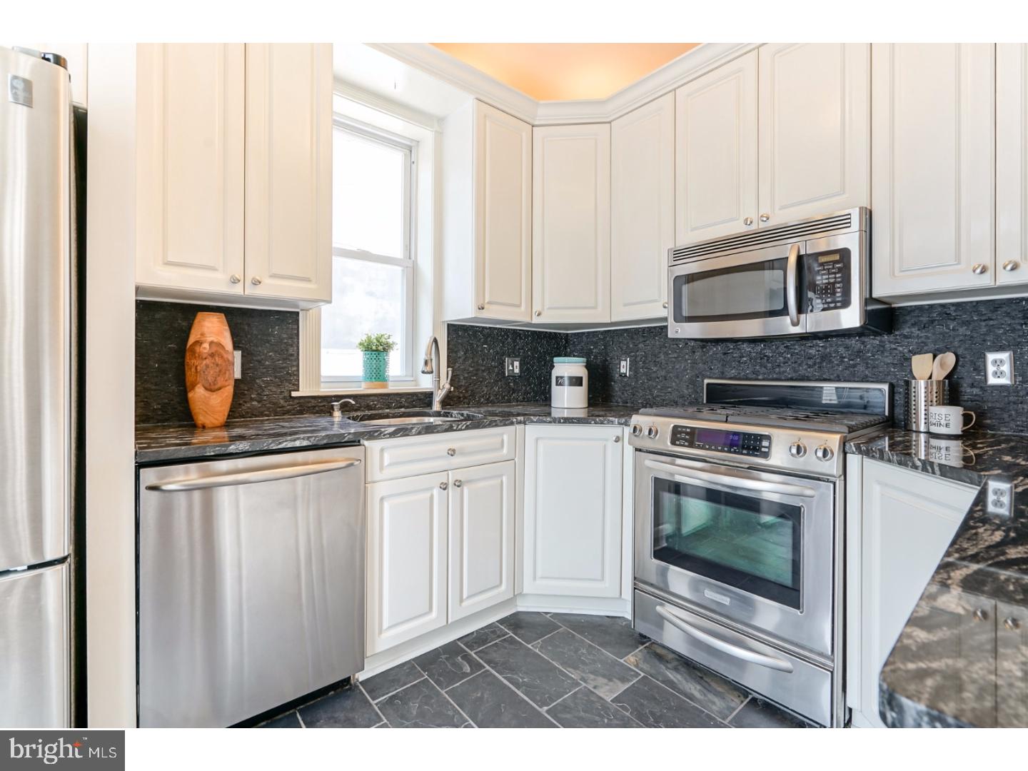 FAIRMOUNT - Residential