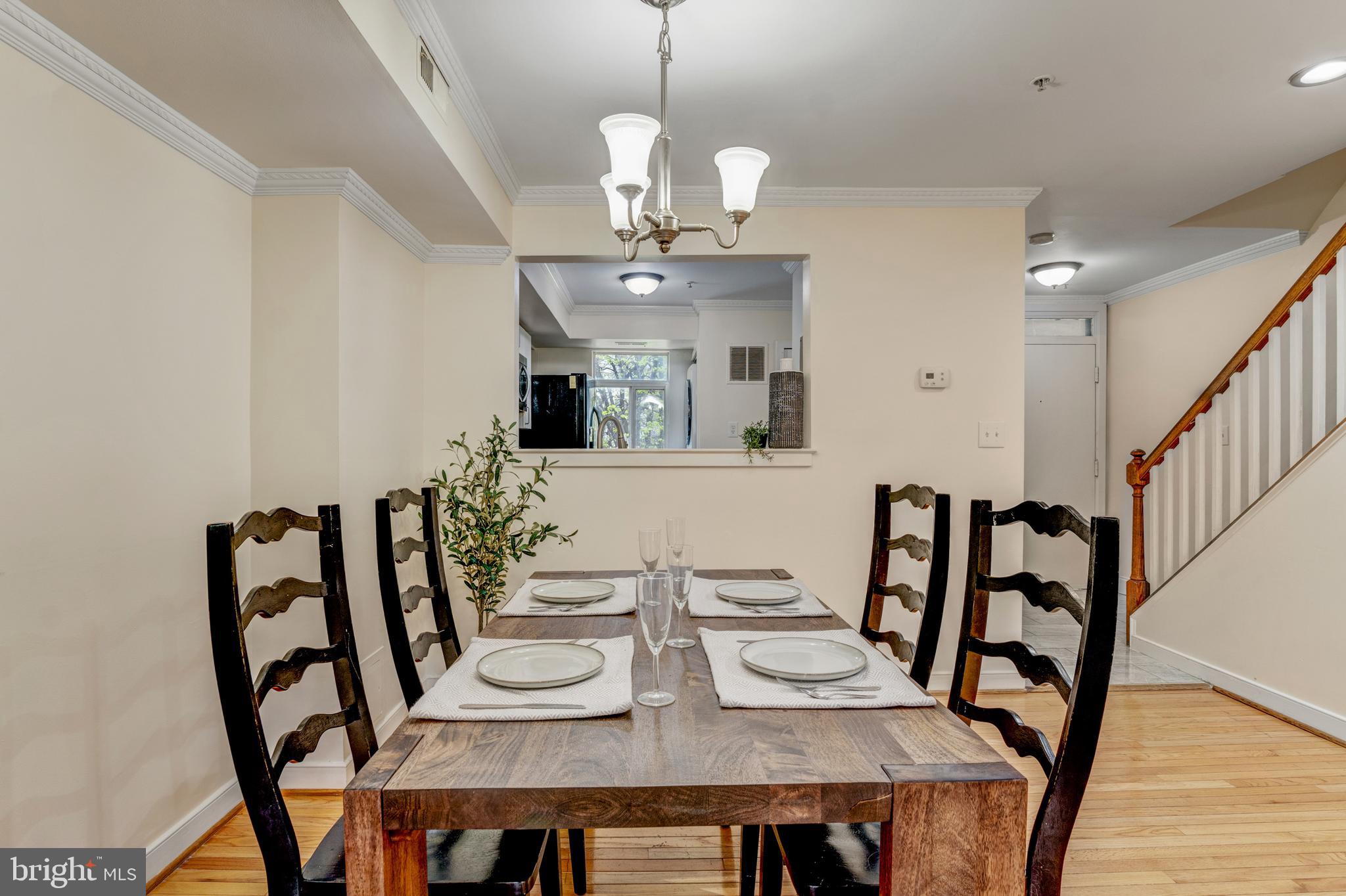 STEVENSON COURT - Residential