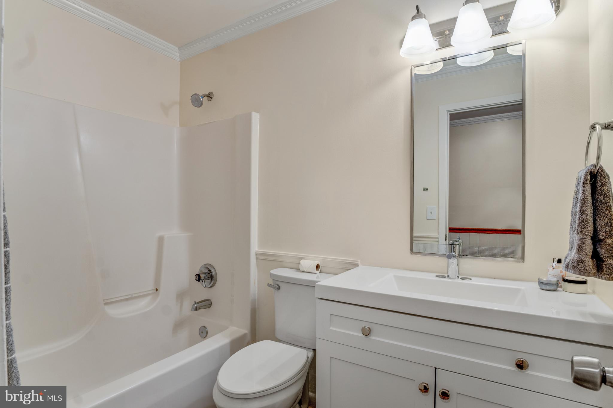 STEVENSON COURT - Residential