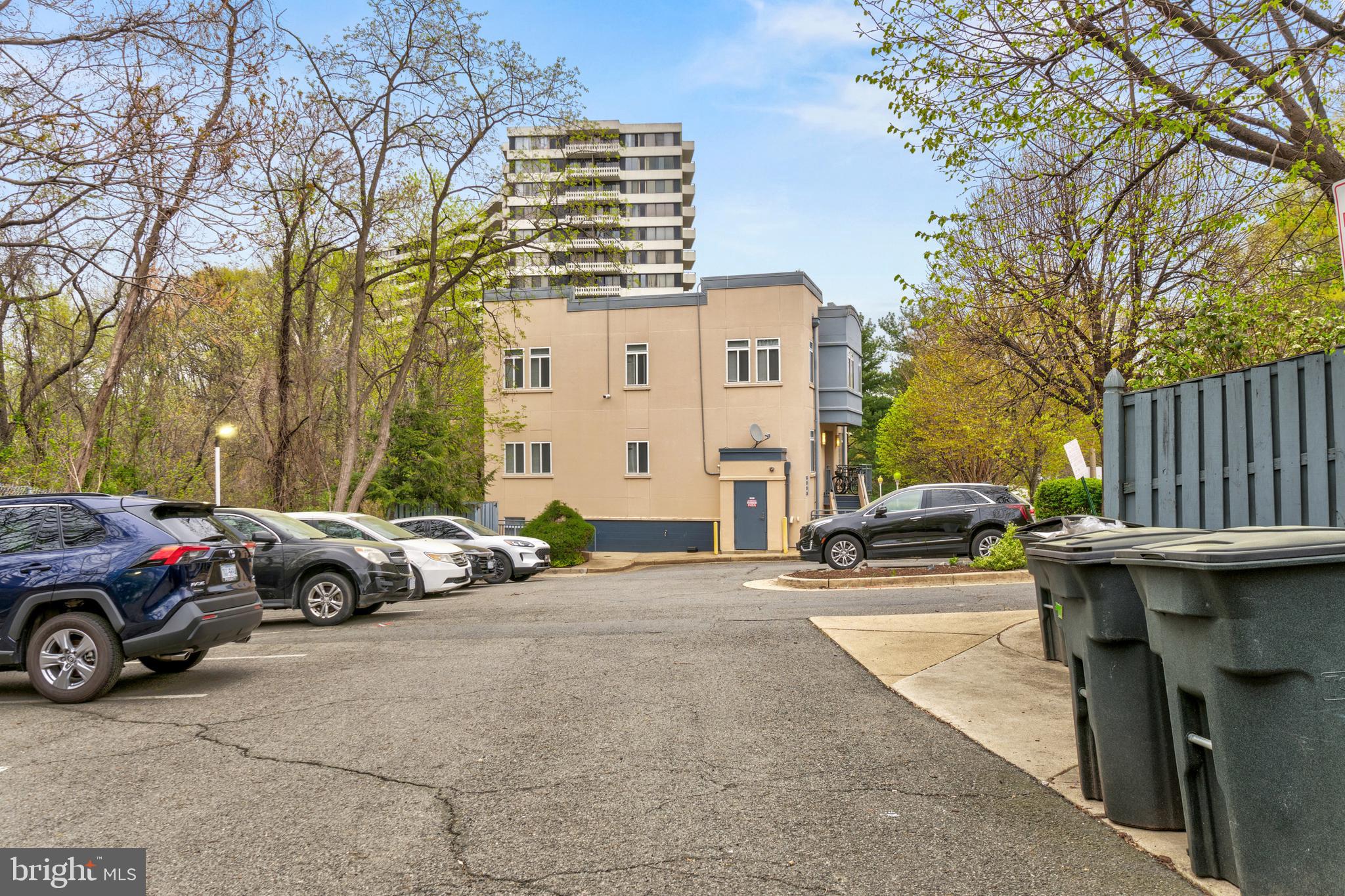 STEVENSON COURT - Residential