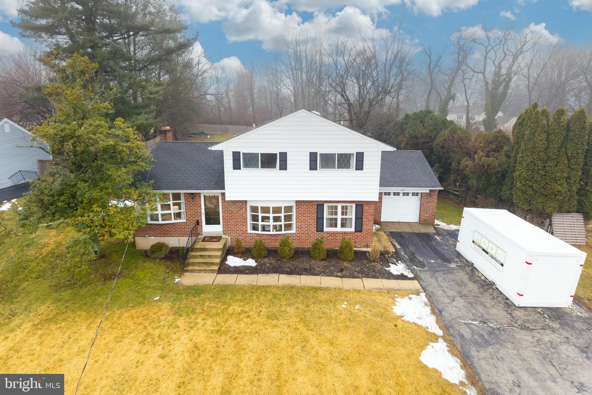 WHITELAND FARMS - Residential