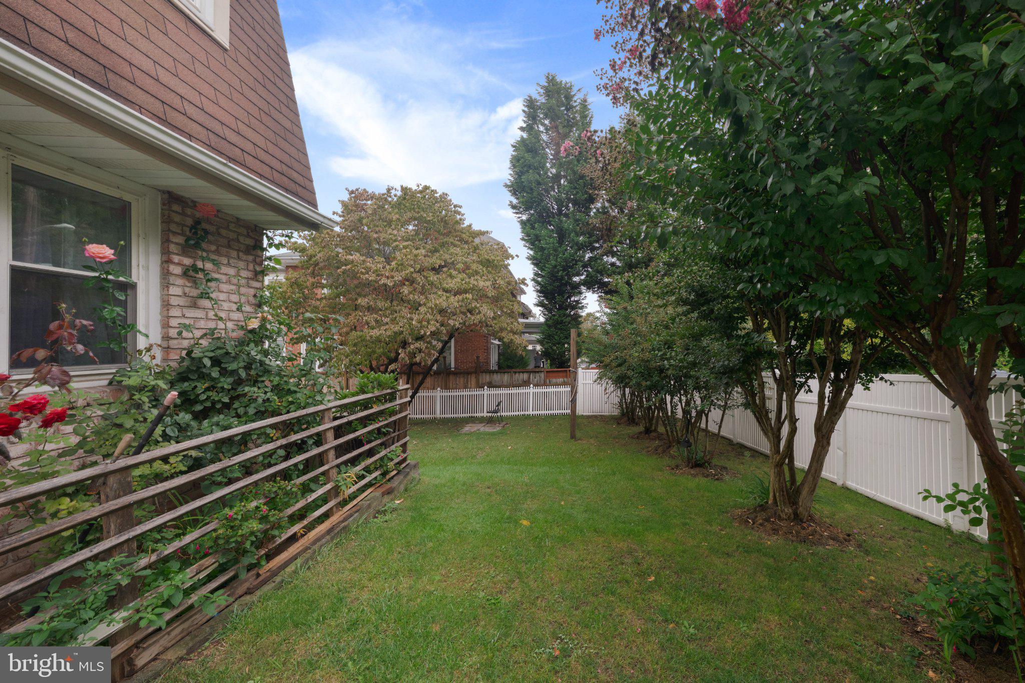 1126 N FRONT STREET