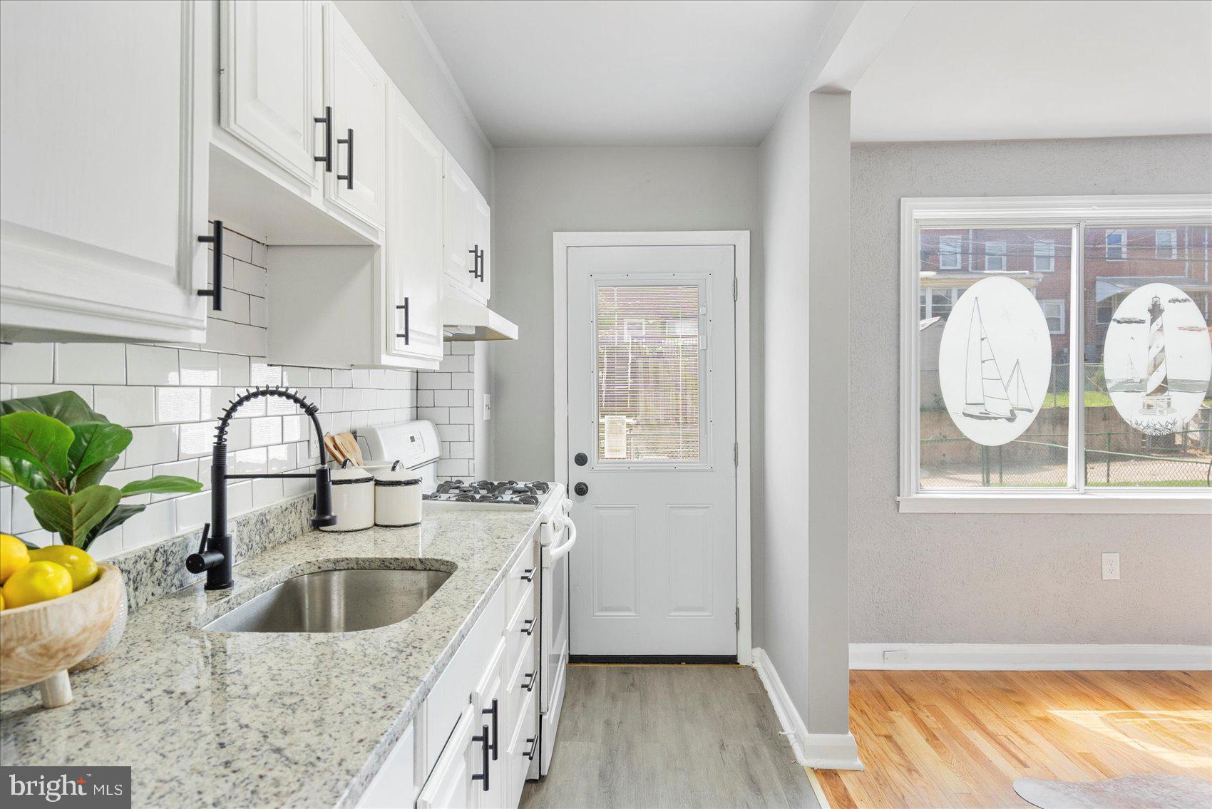 EASTWOOD - Residential