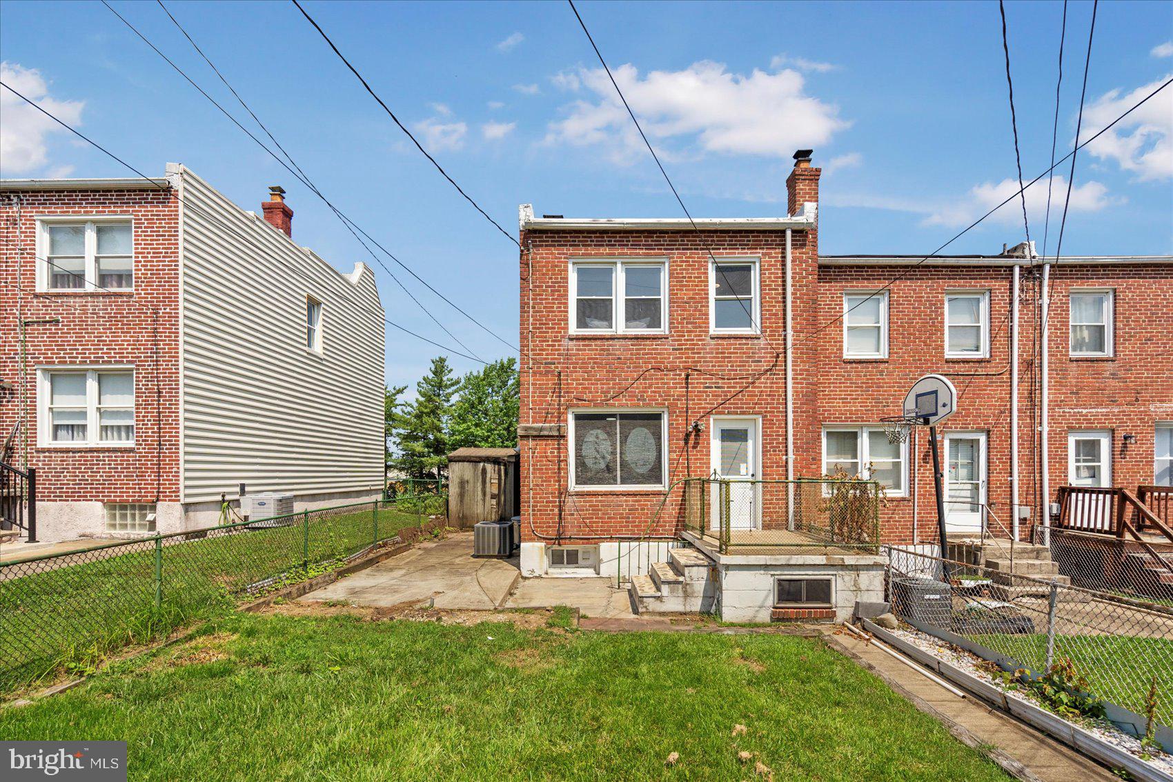 EASTWOOD - Residential