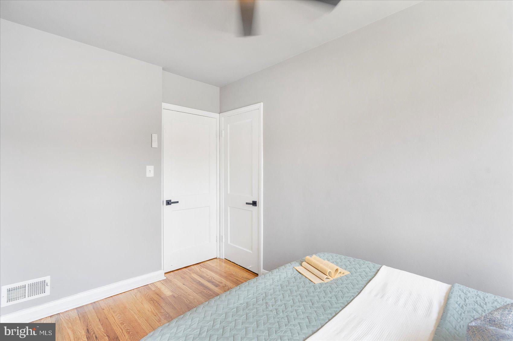 EASTWOOD - Residential