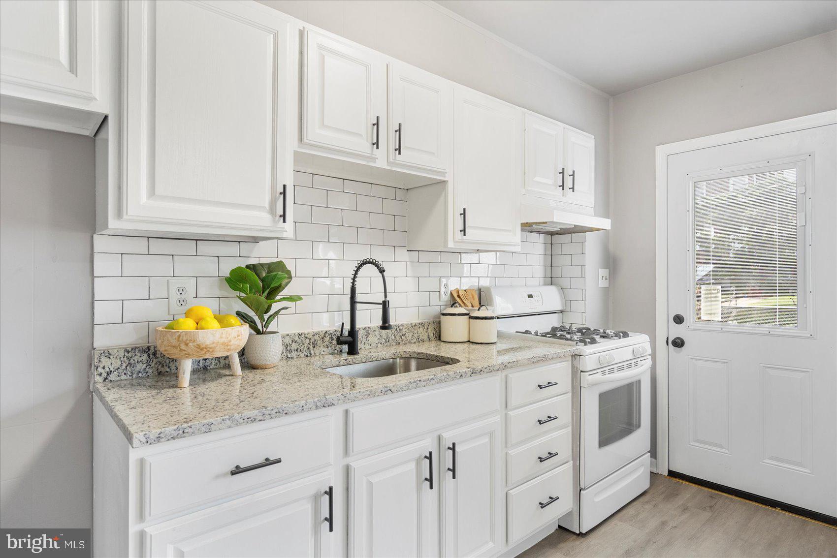 EASTWOOD - Residential