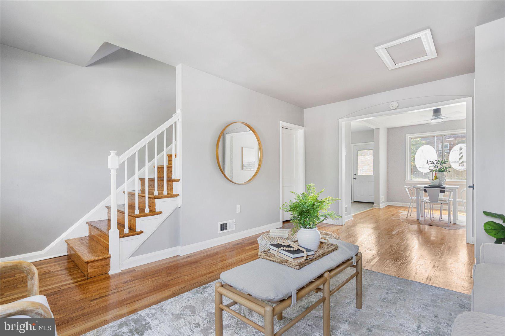 EASTWOOD - Residential