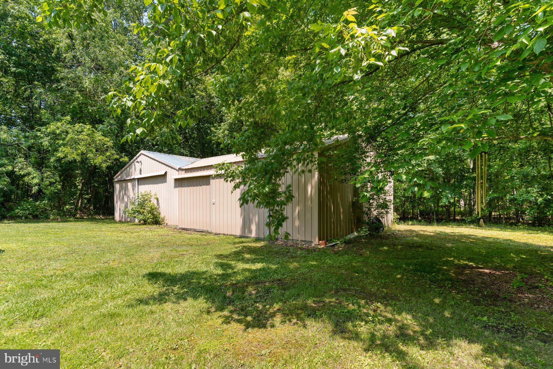 SHADY SIDE - Residential