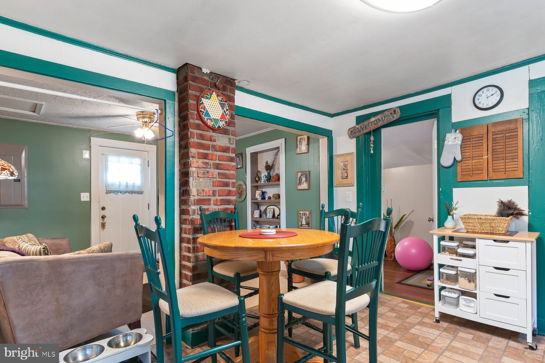 SHADY SIDE - Residential