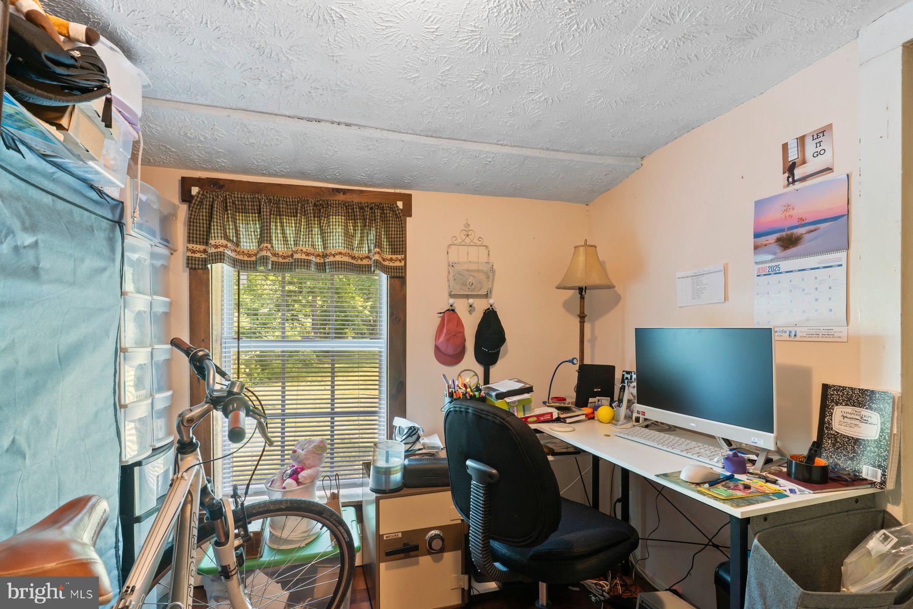 SHADY SIDE - Residential