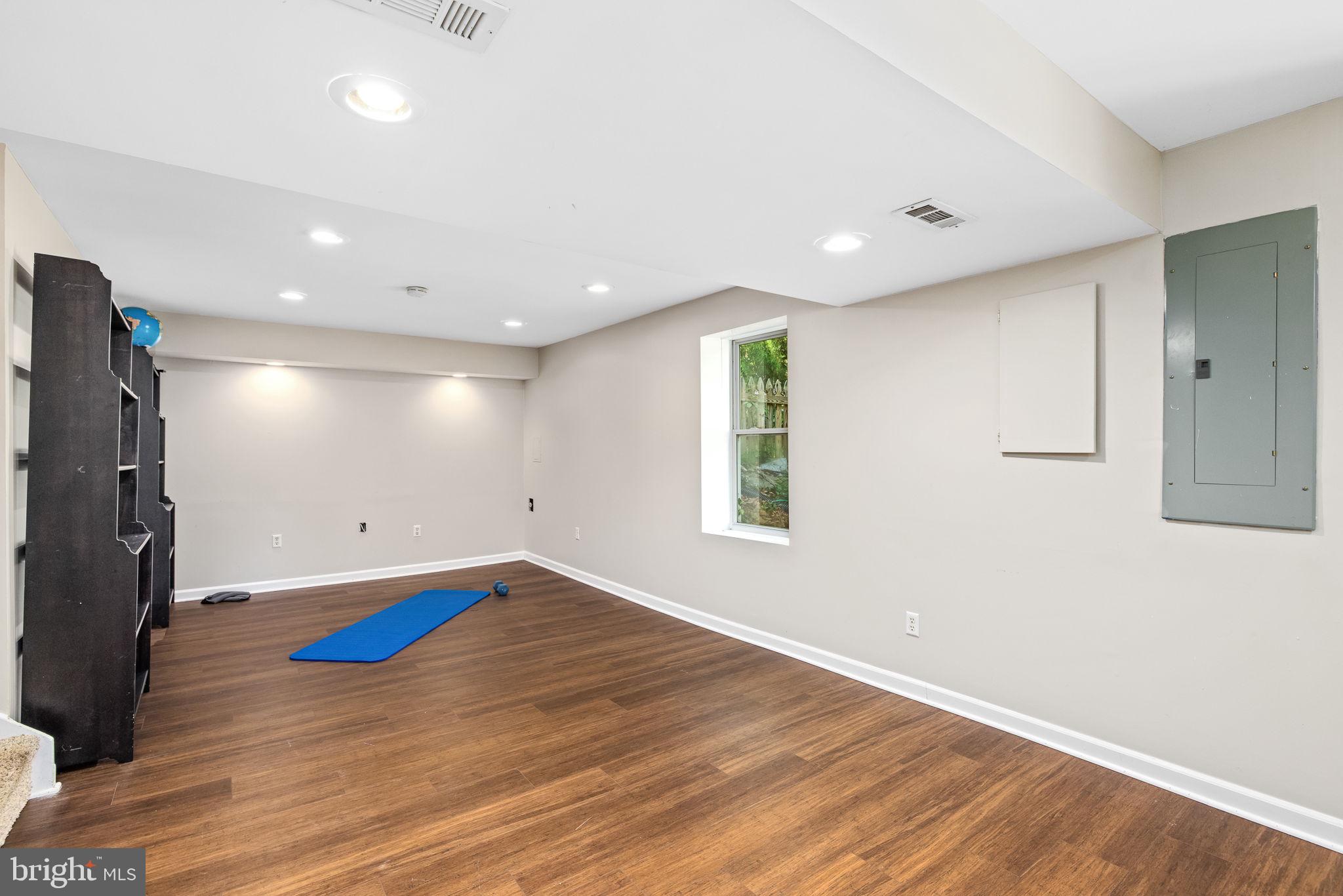 AQUIA HARBOUR - Residential