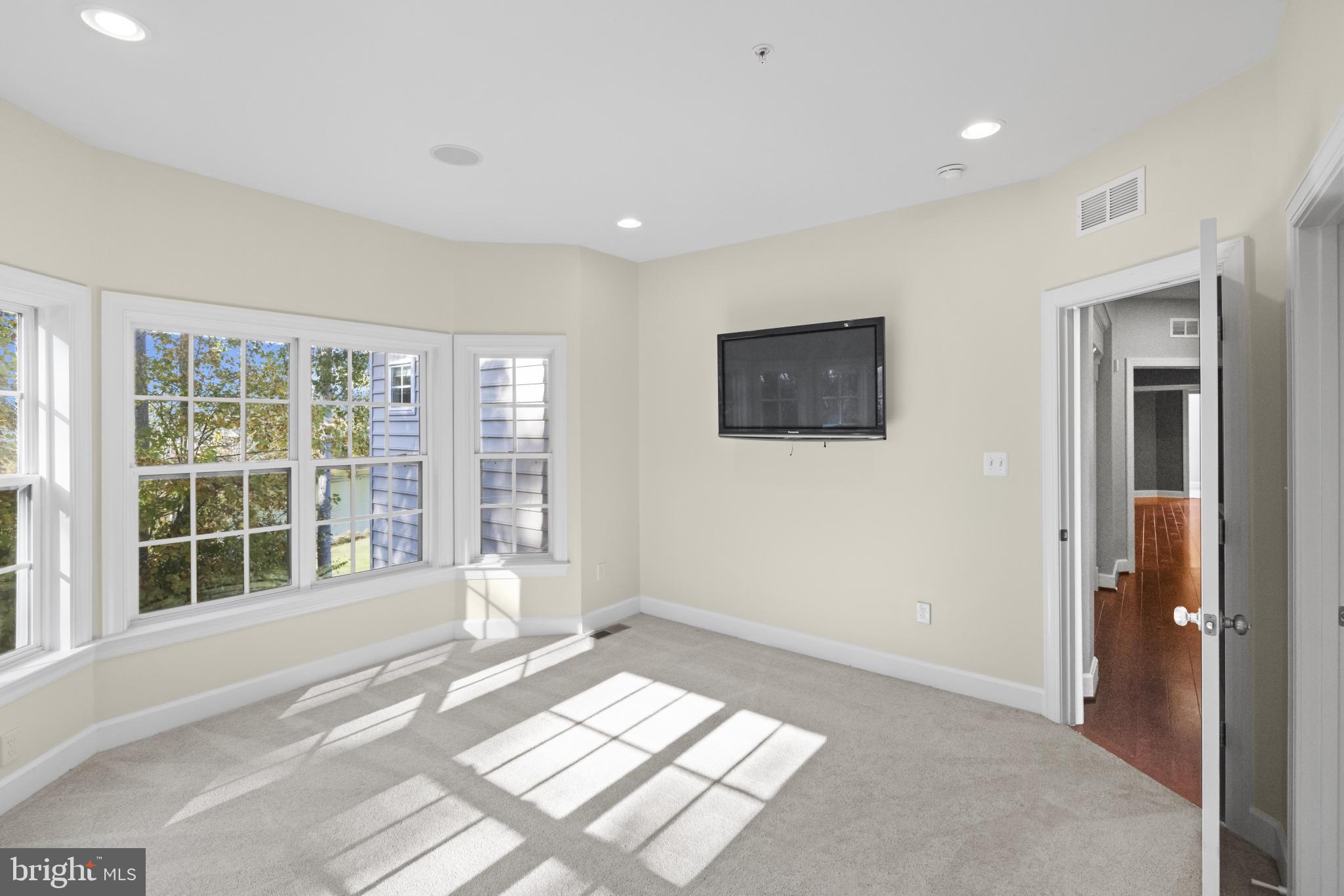 BEECH TREE SOUTH VILLAGE - Residential Lease