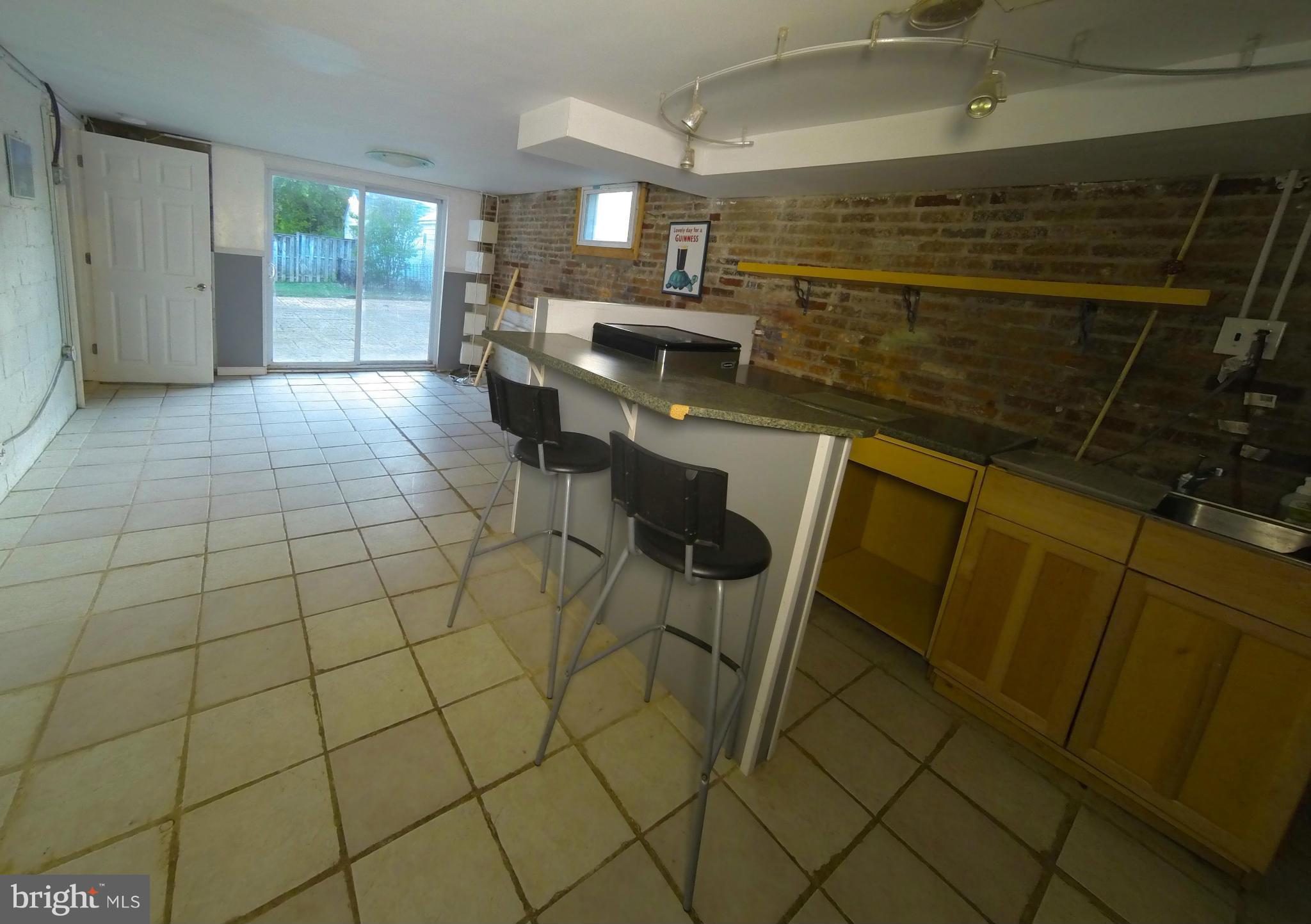 KENSINGTON - Residential