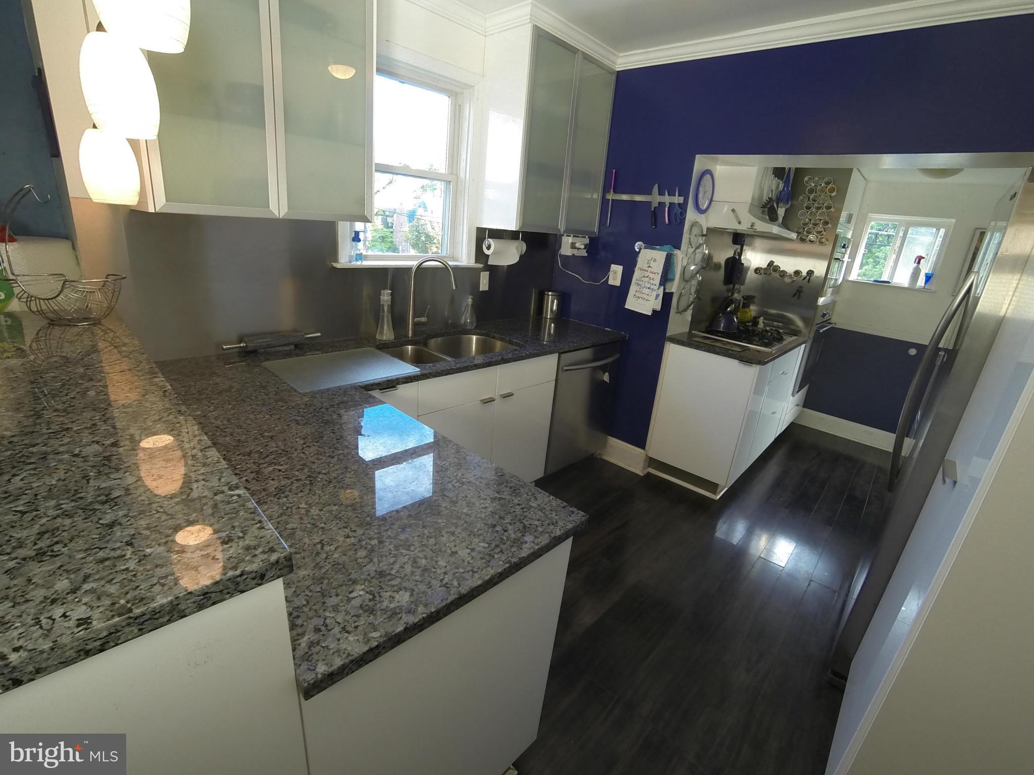 KENSINGTON - Residential