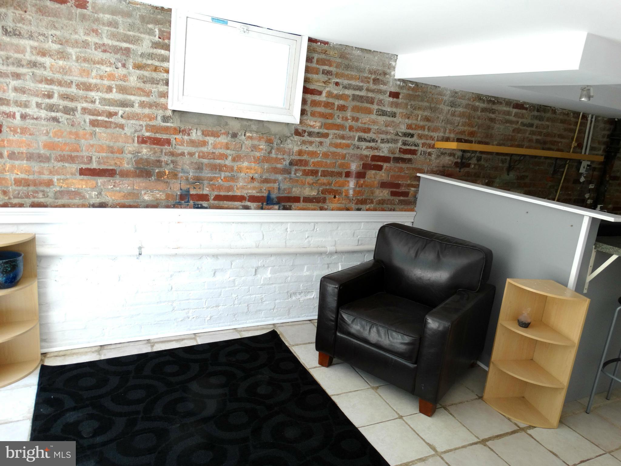 KENSINGTON - Residential