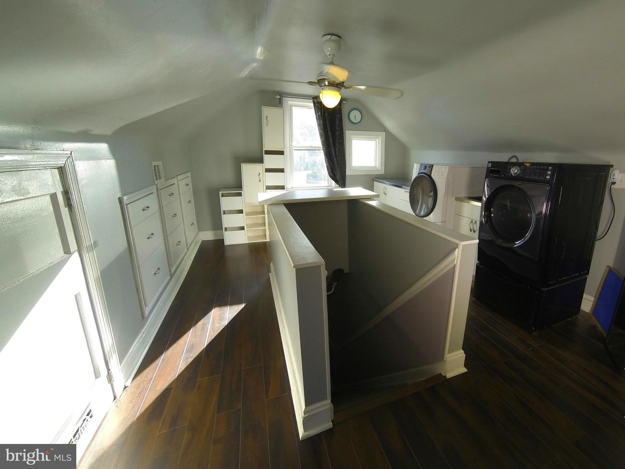 KENSINGTON - Residential