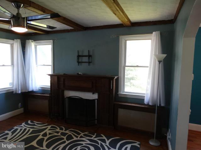 KENSINGTON - Residential