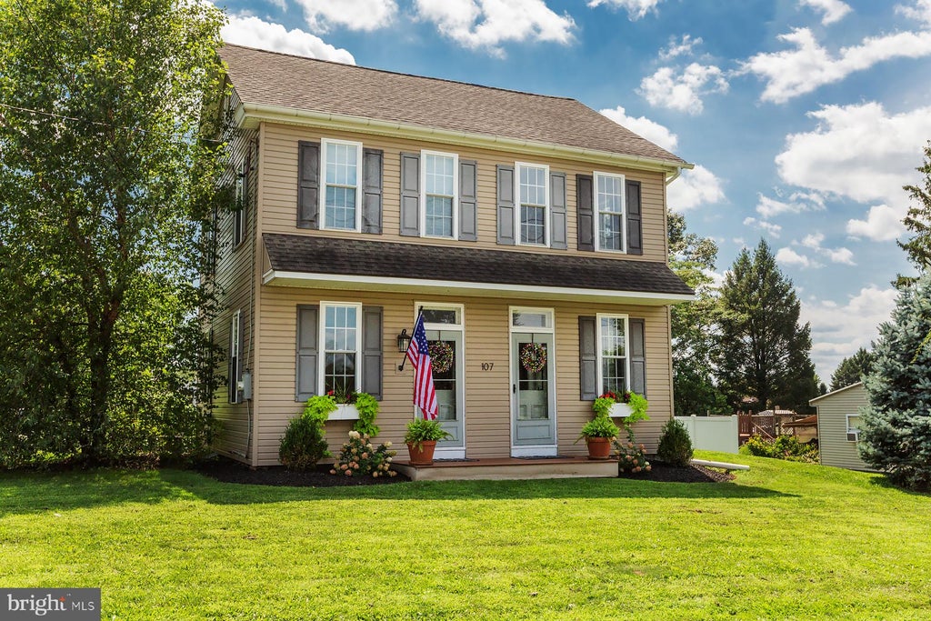 Photo of 107 W Sun Hill Road, MANHEIM, PA 17545 (MLS # PALA2095704)