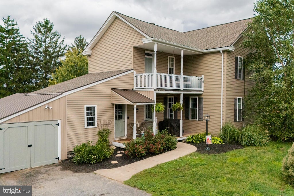 Photo of 107 W Sun Hill Road, MANHEIM, PA 17545 (MLS # PALA2095704)