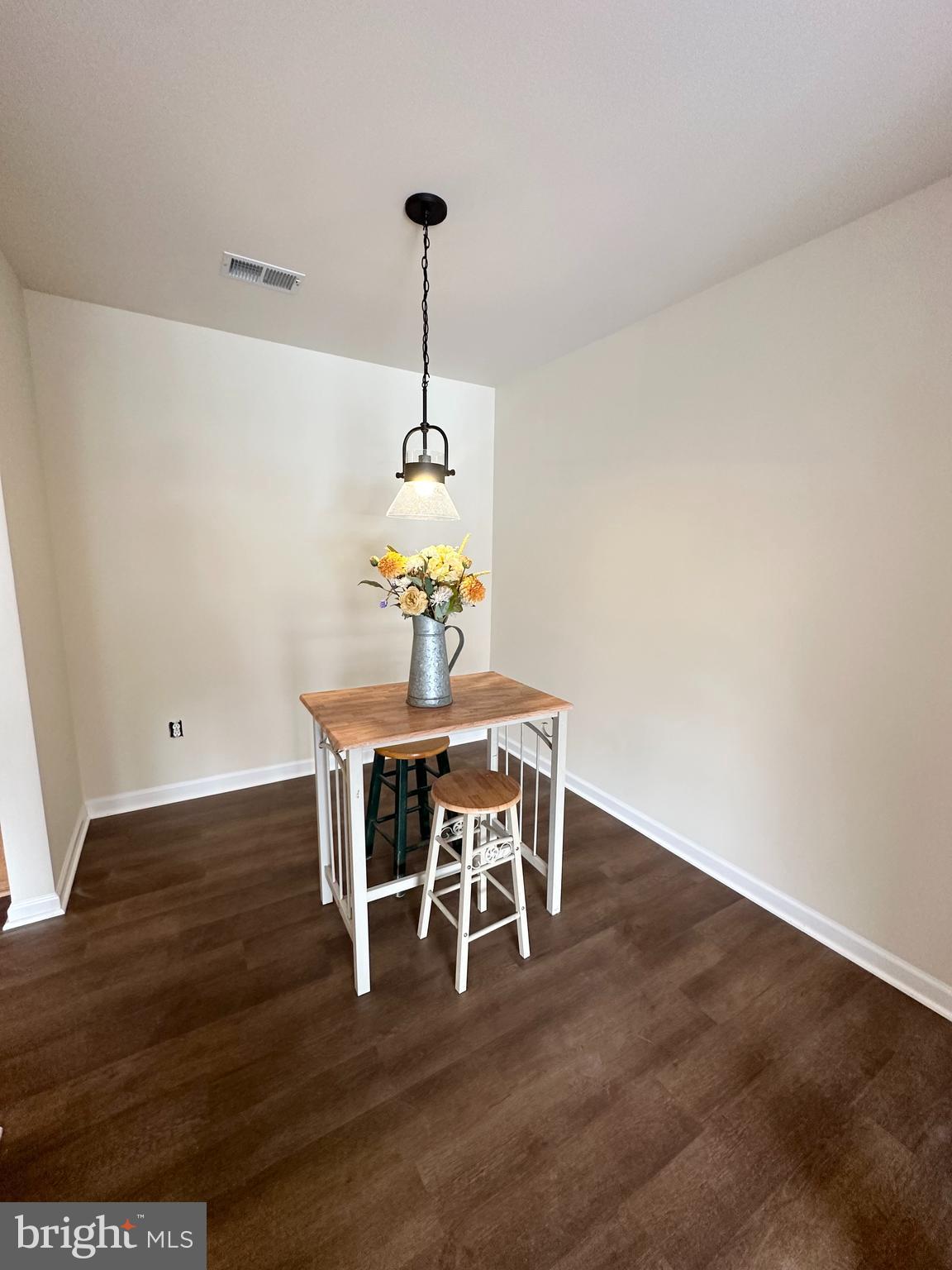 PARKPLACE CONDOMINIUMS - Residential Lease