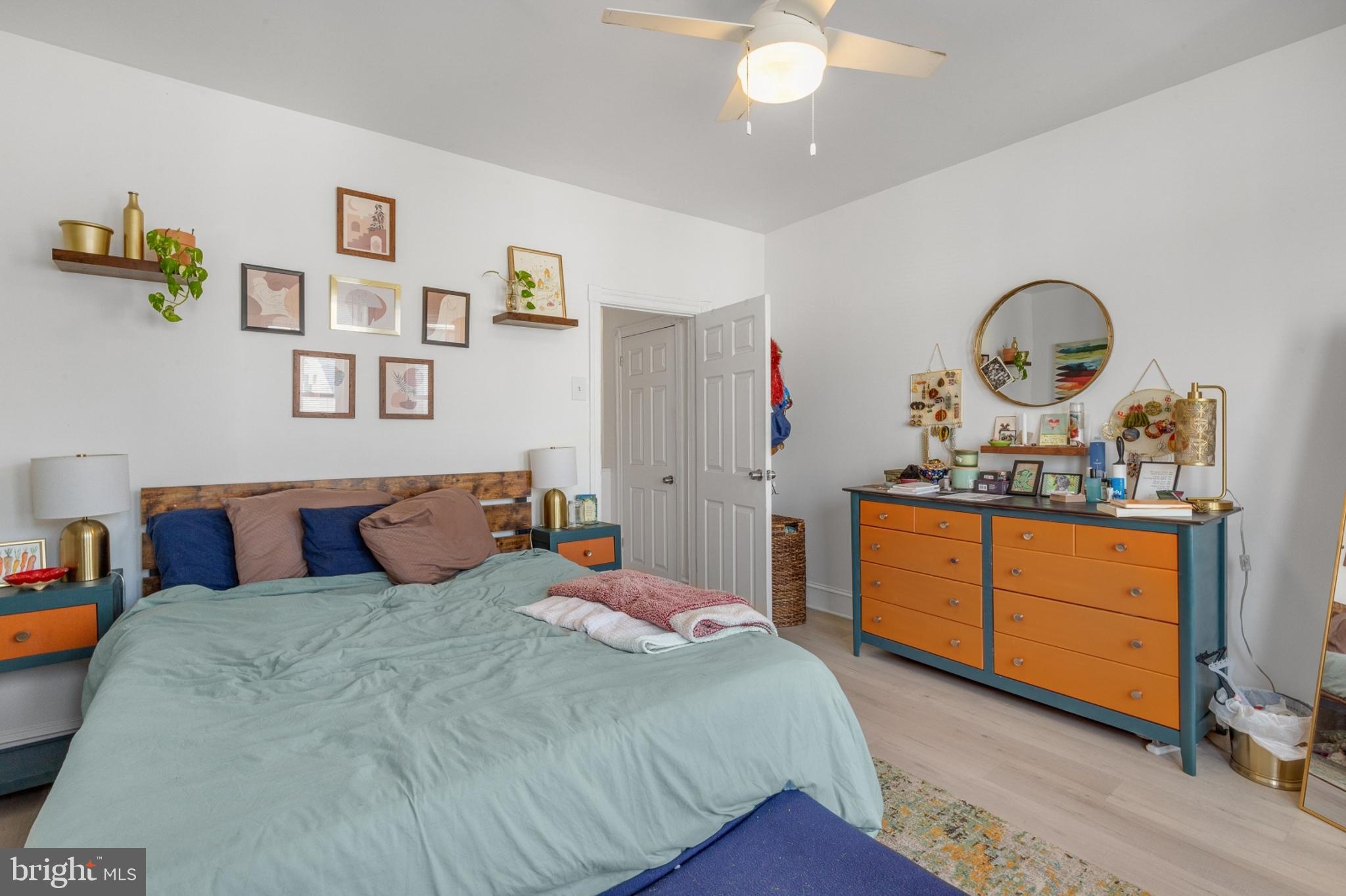 POINT BREEZE - Residential