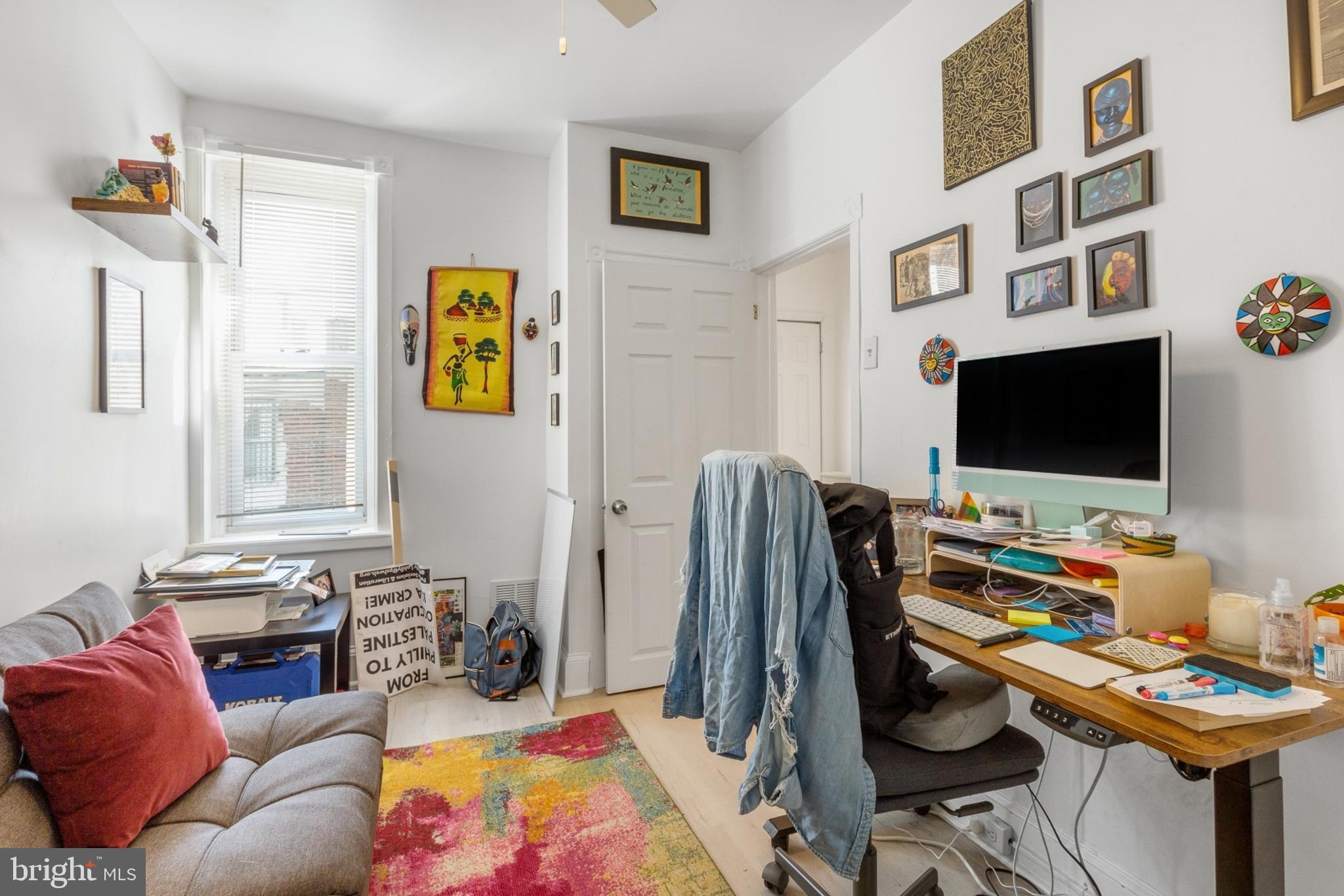 POINT BREEZE - Residential