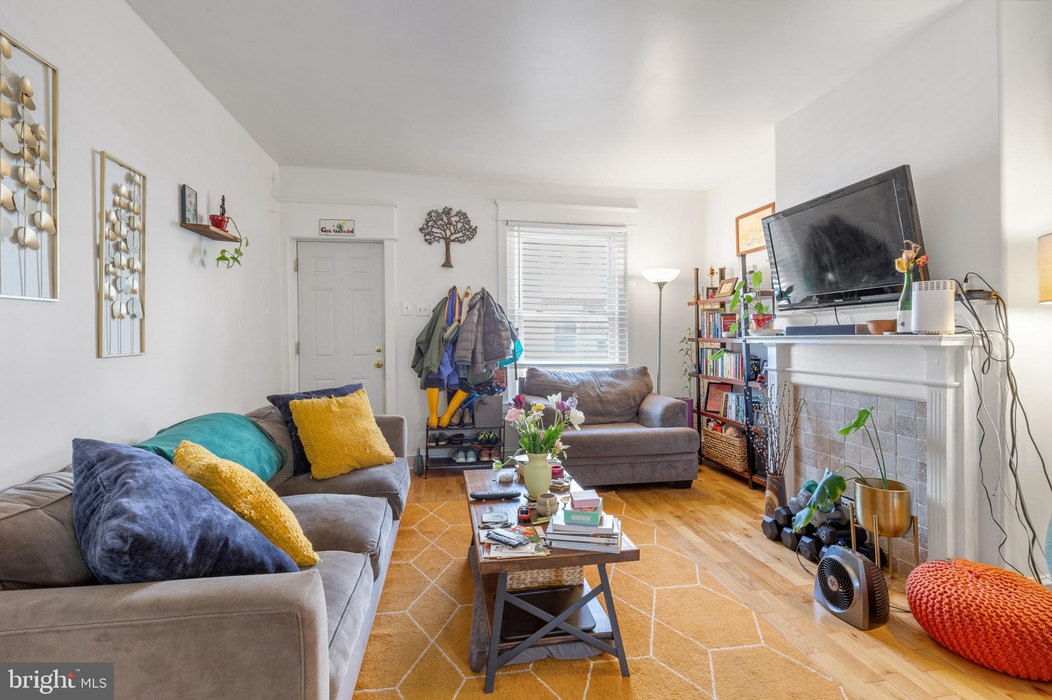 POINT BREEZE - Residential