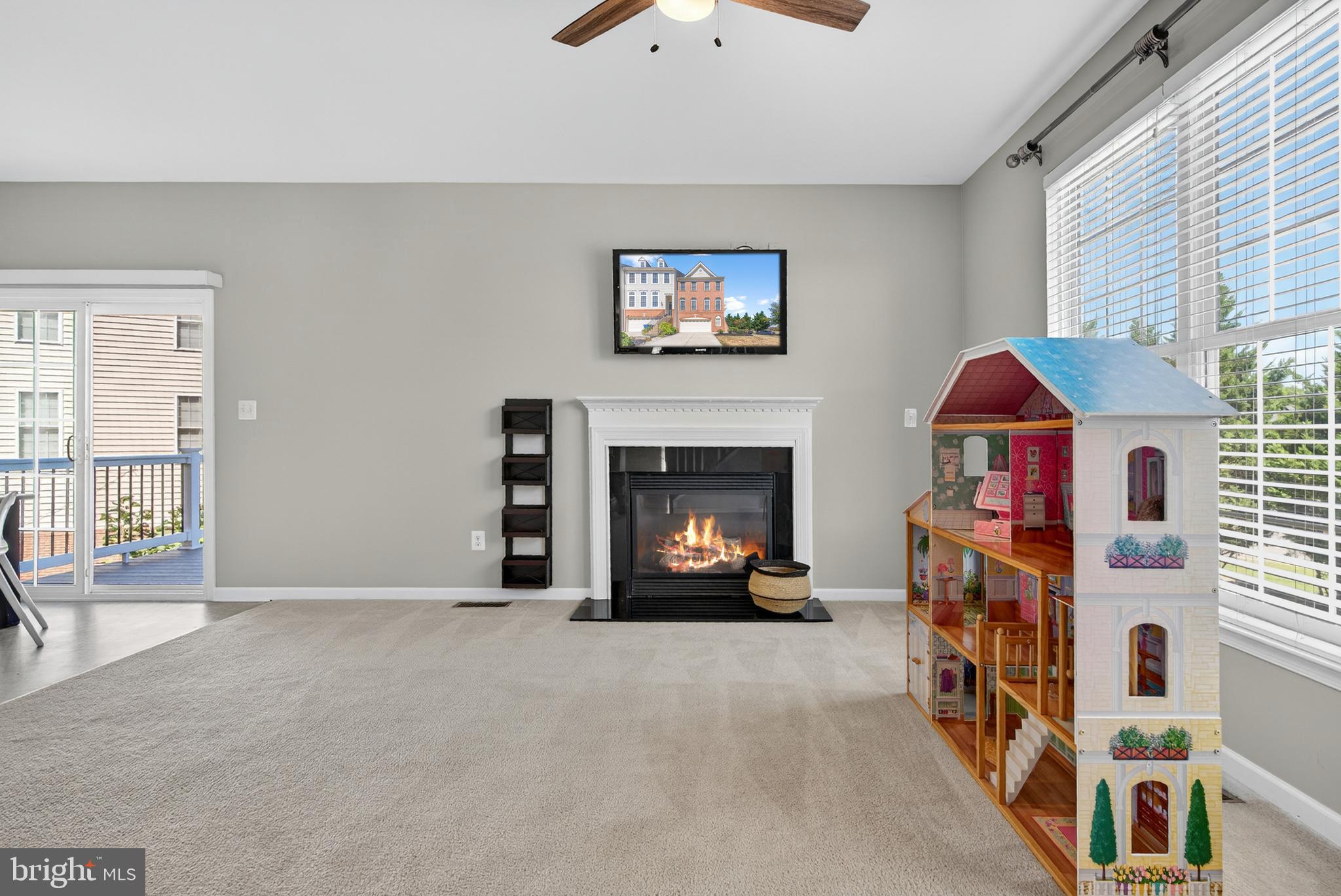 SOUTH RIDING - Residential