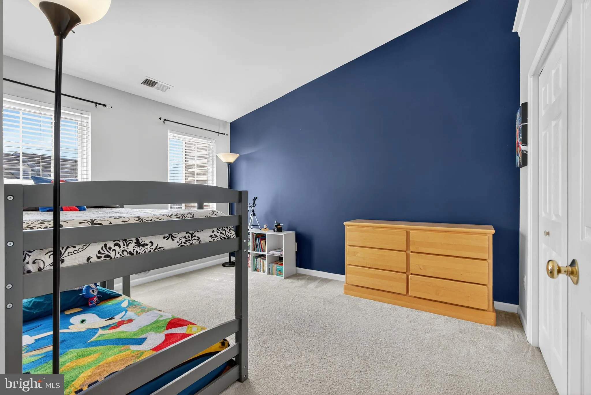 Chantilly, Virginia 20152, United States, 3 Bedrooms Bedrooms, ,4 BathroomsBathrooms,Residential,Active,201033