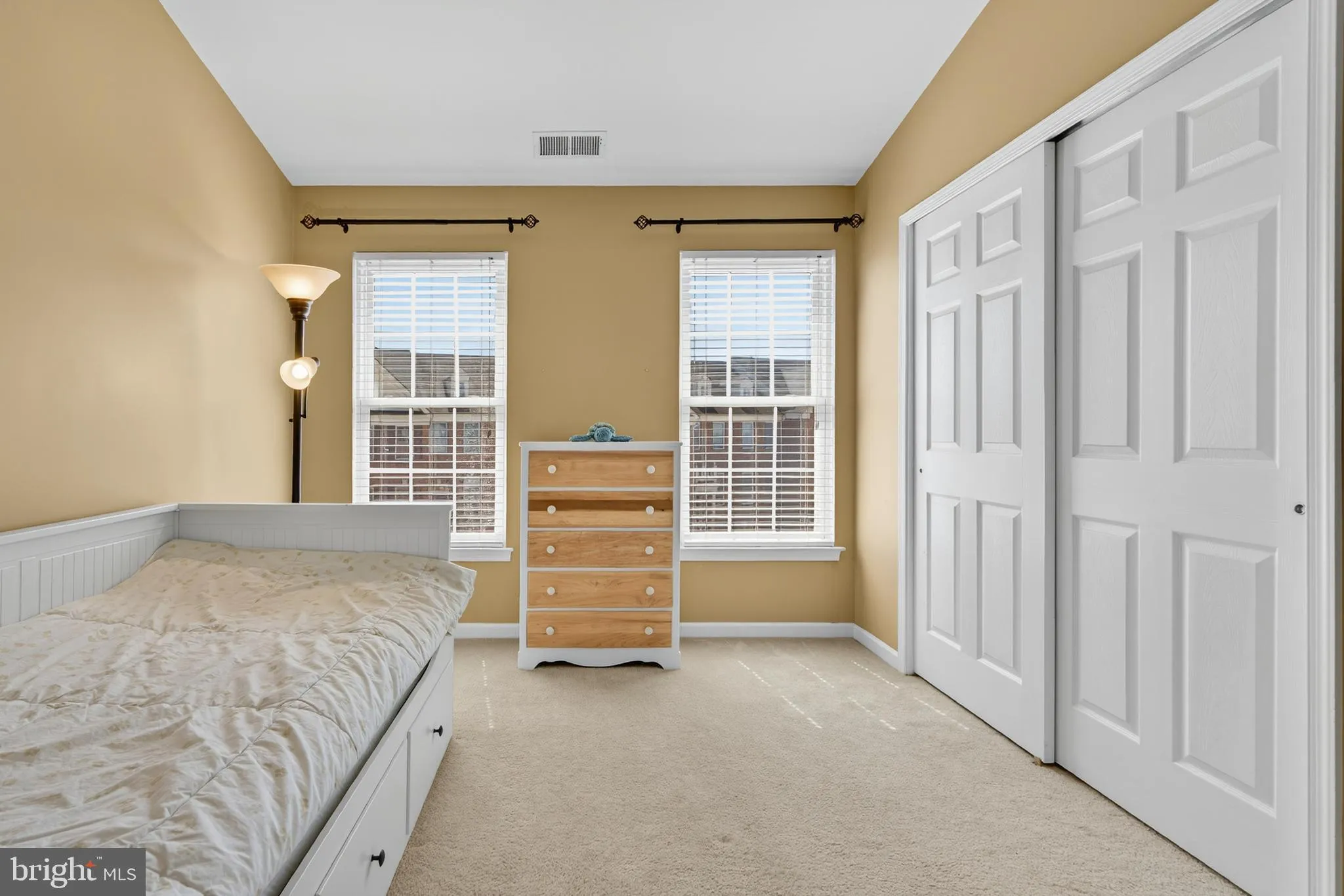 Chantilly, Virginia 20152, United States, 3 Bedrooms Bedrooms, ,4 BathroomsBathrooms,Residential,Active,201033