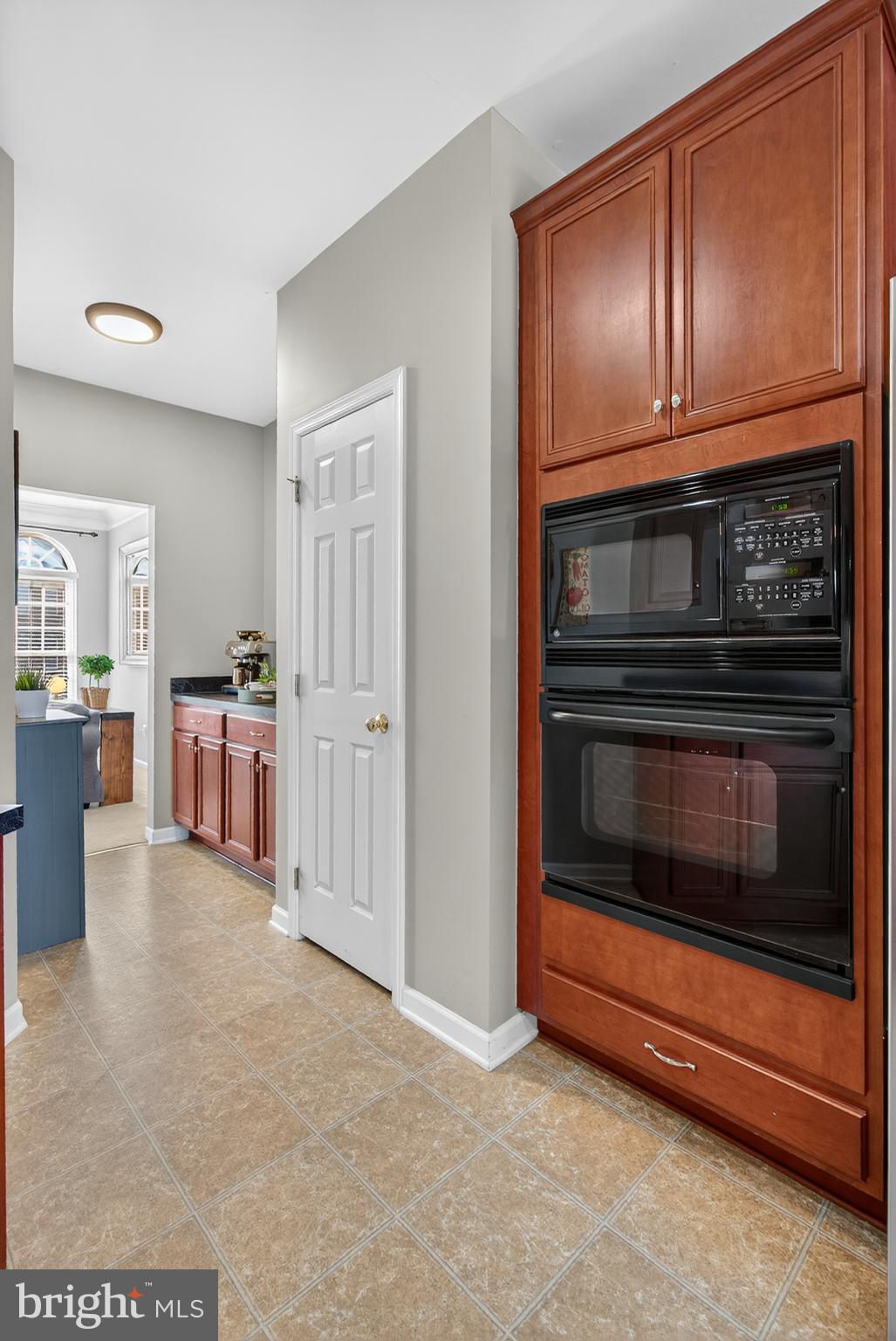 SOUTH RIDING - Residential