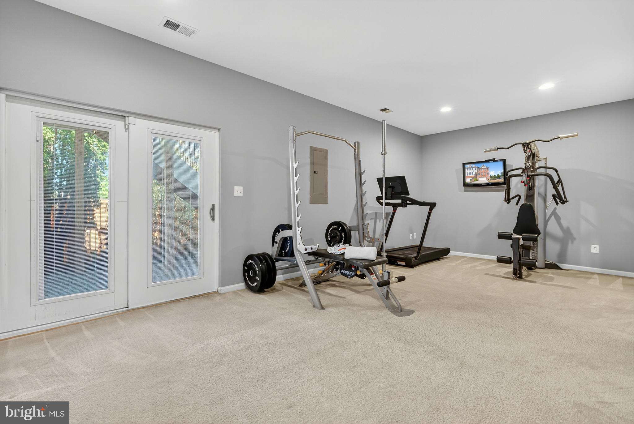 SOUTH RIDING - Residential