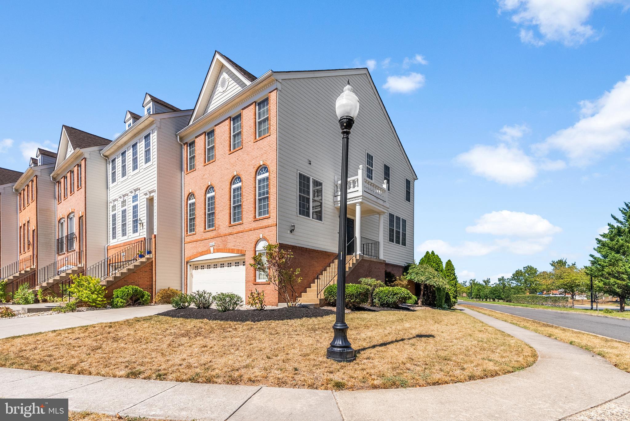 SOUTH RIDING - Residential