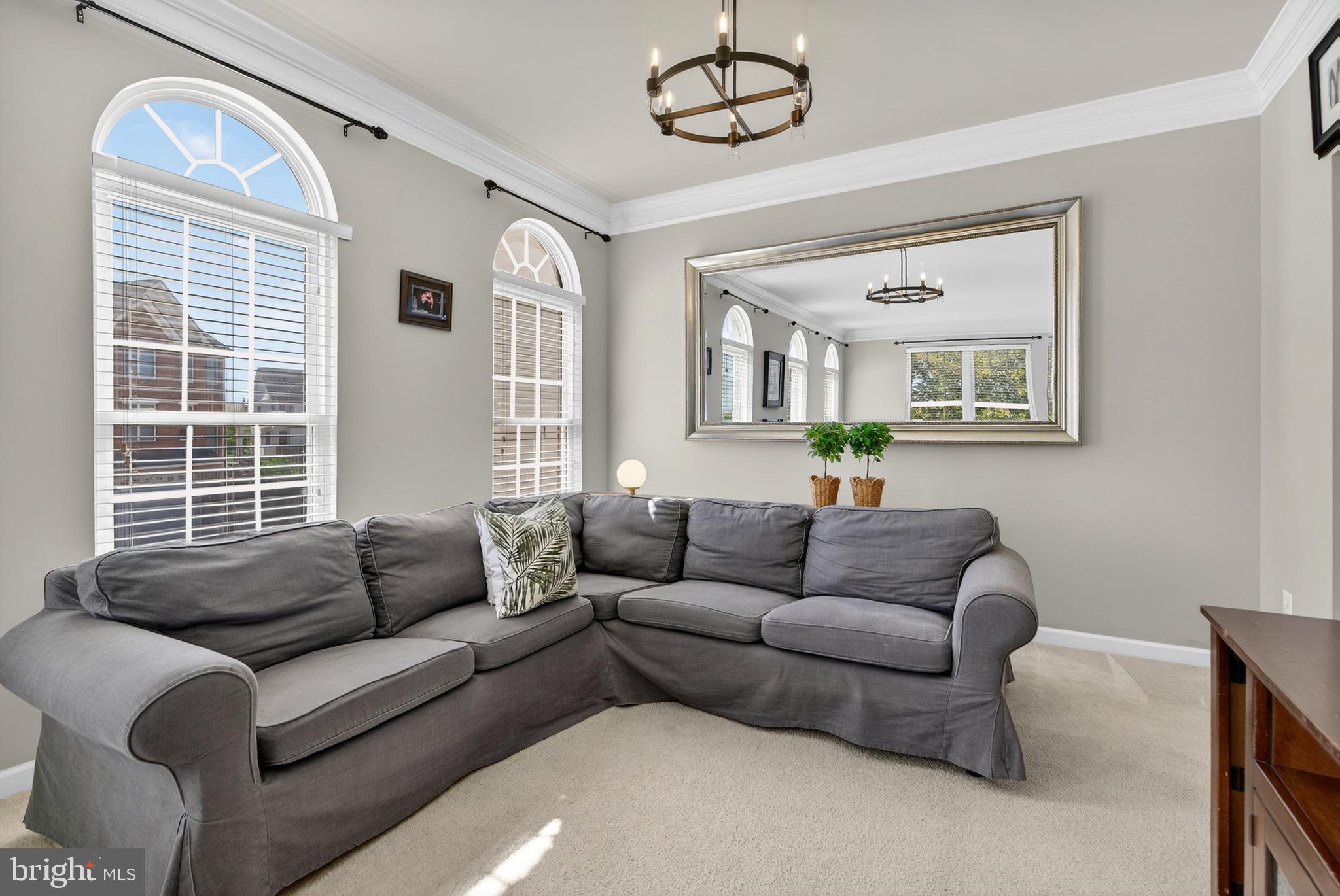 SOUTH RIDING - Residential