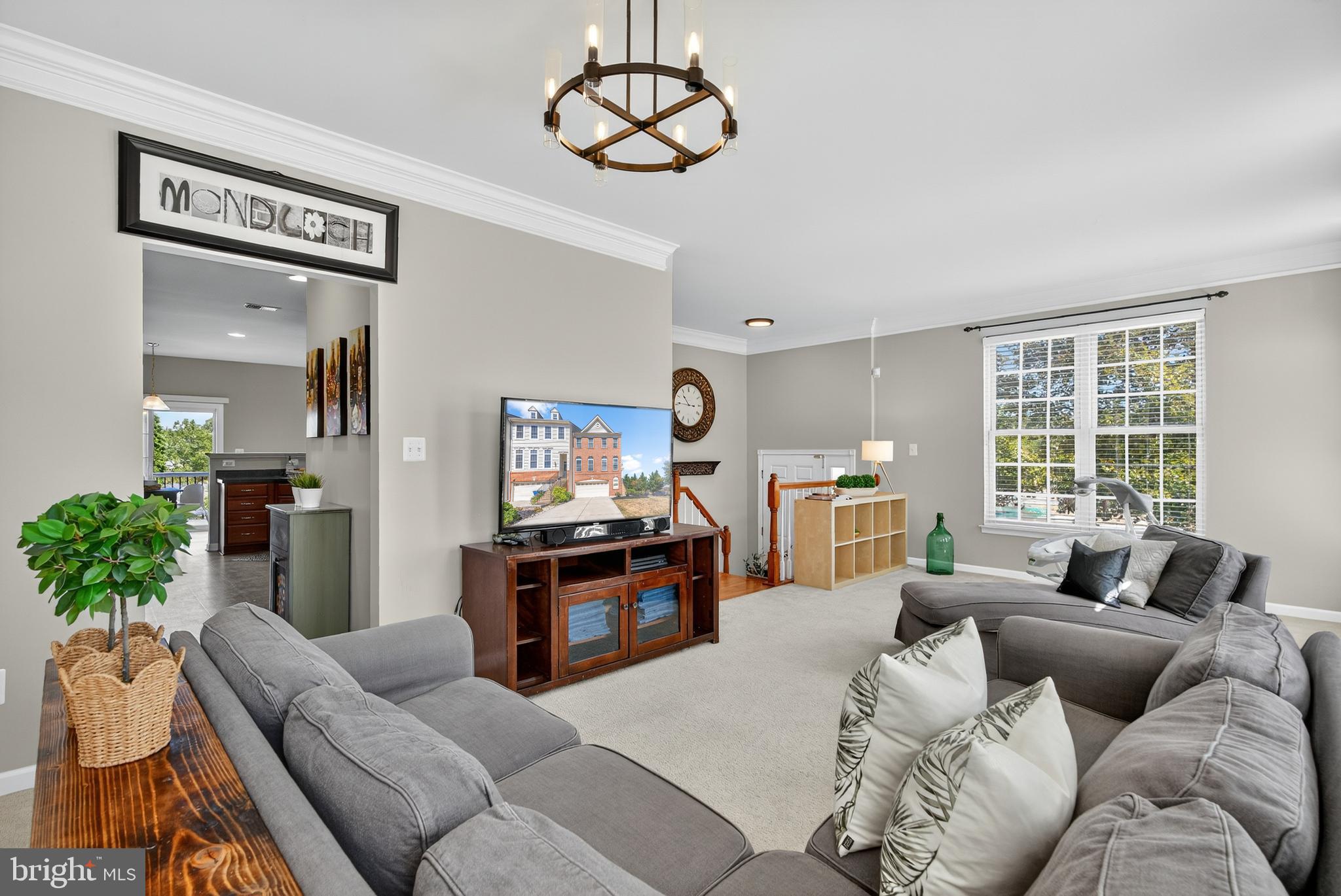 SOUTH RIDING - Residential