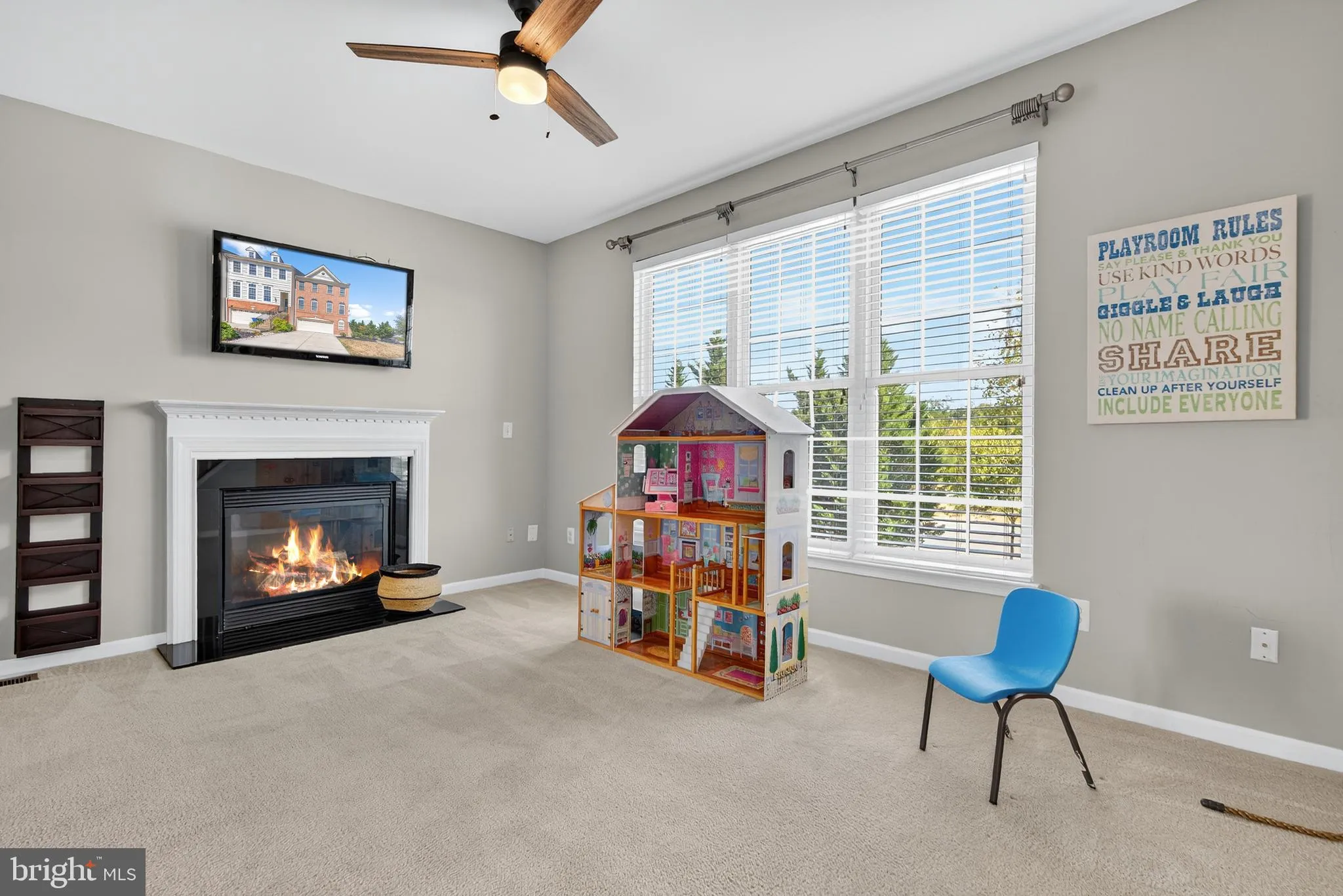 Chantilly, Virginia 20152, United States, 3 Bedrooms Bedrooms, ,4 BathroomsBathrooms,Residential,Active,201033