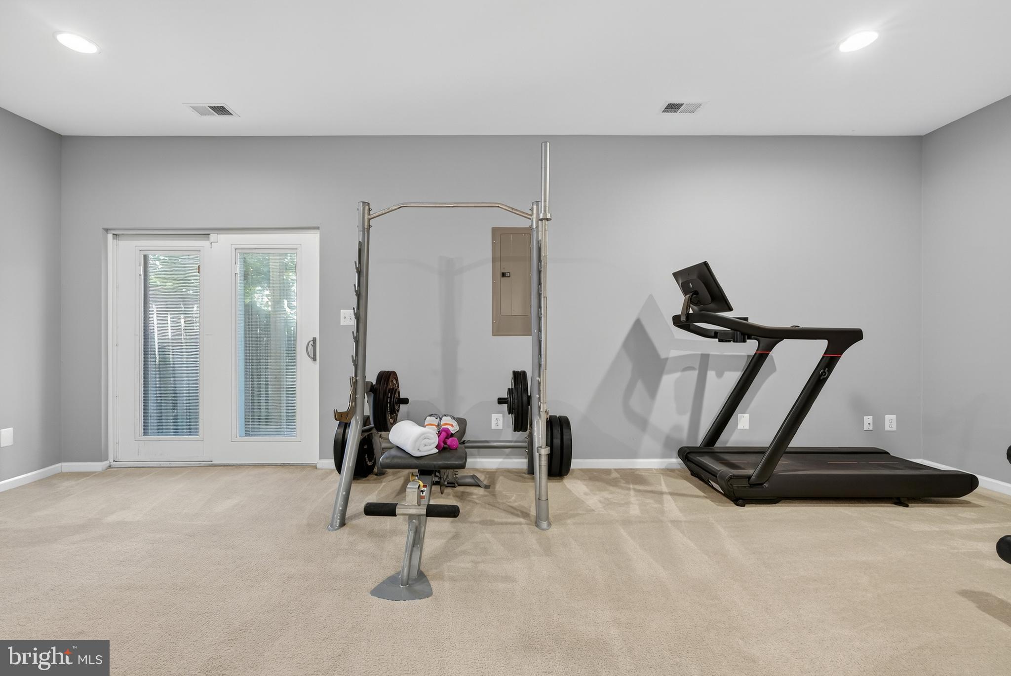 SOUTH RIDING - Residential