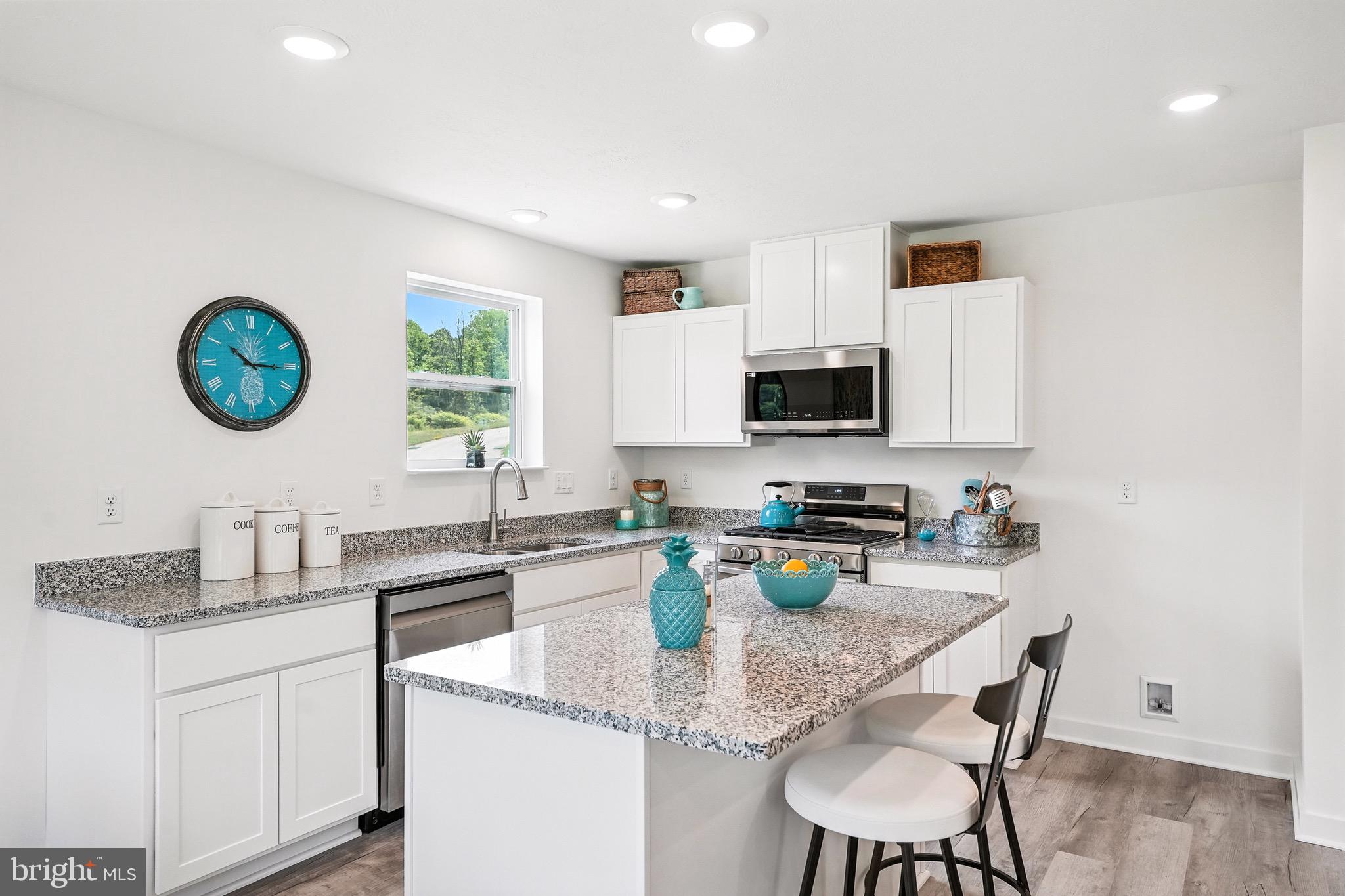 HUNTWELL WEST - Residential