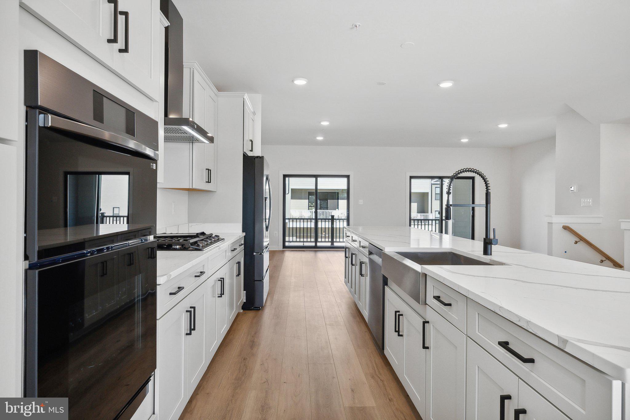 MELFORD TOWN CENTER - Residential