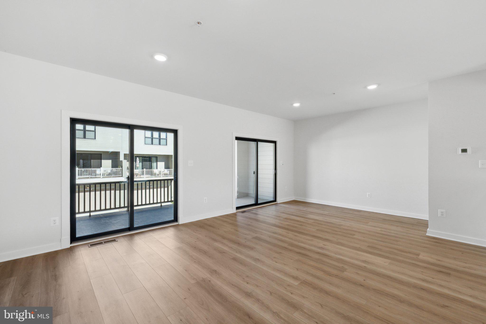 MELFORD TOWN CENTER - Residential