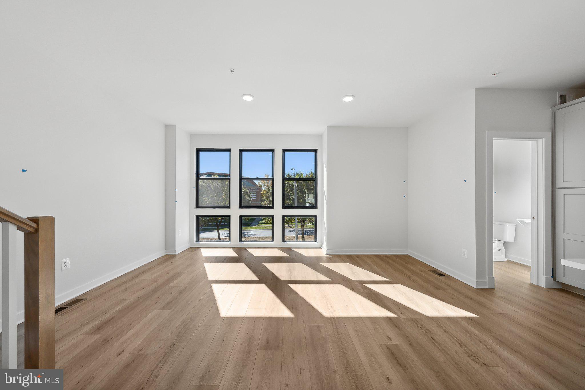 MELFORD TOWN CENTER - Residential