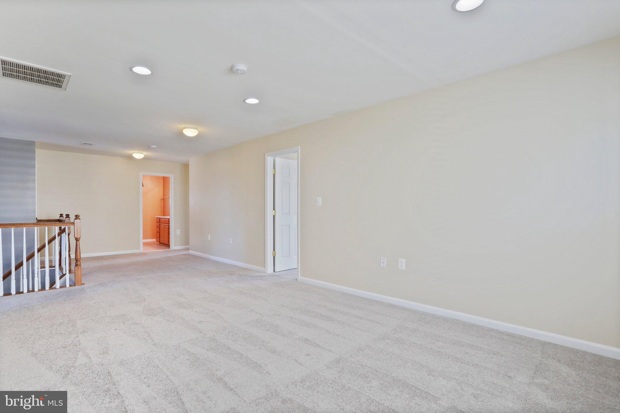 LIBERTY RUN - Residential