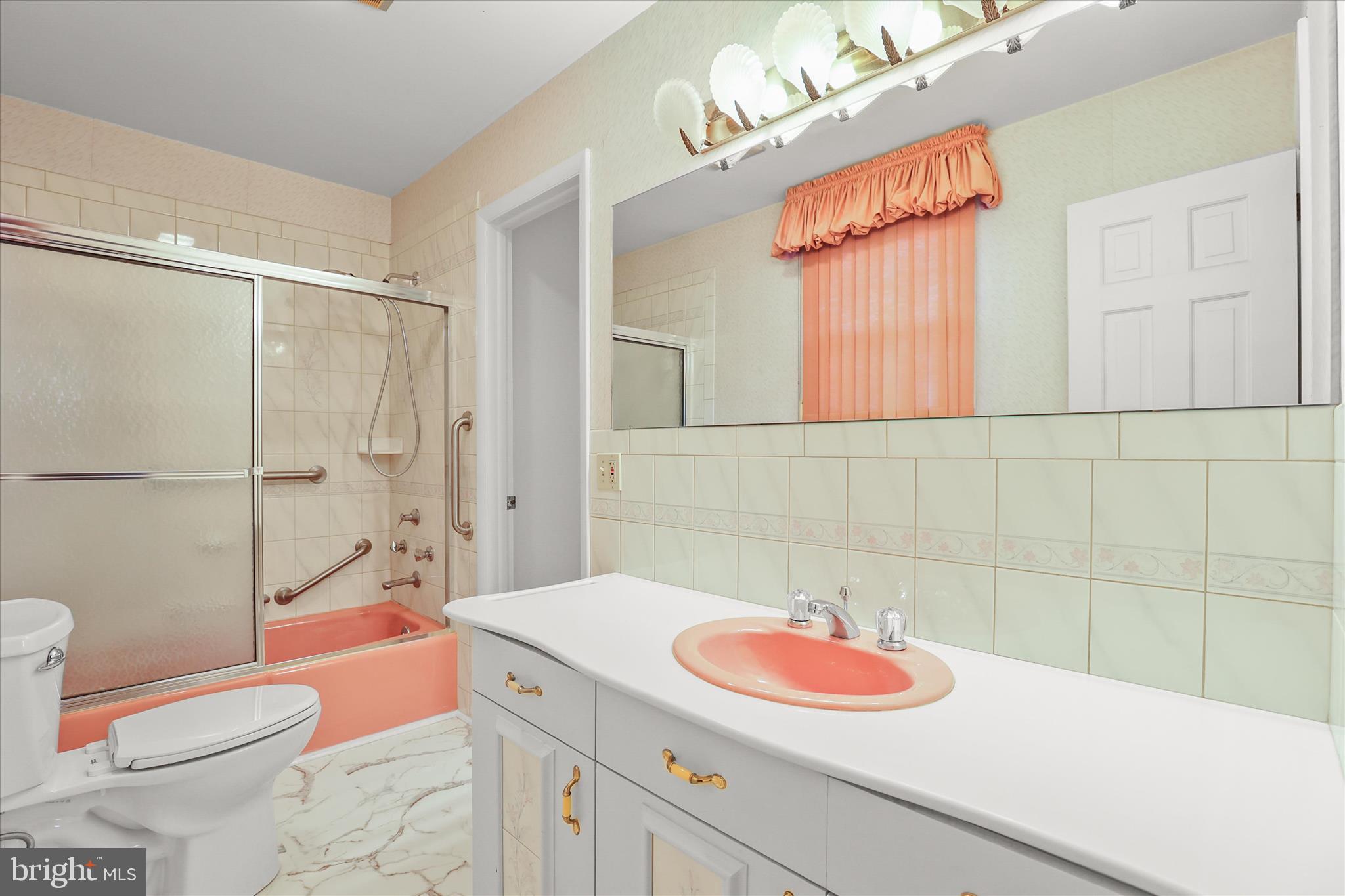 RIVERVIEW HEIGHTS - Residential