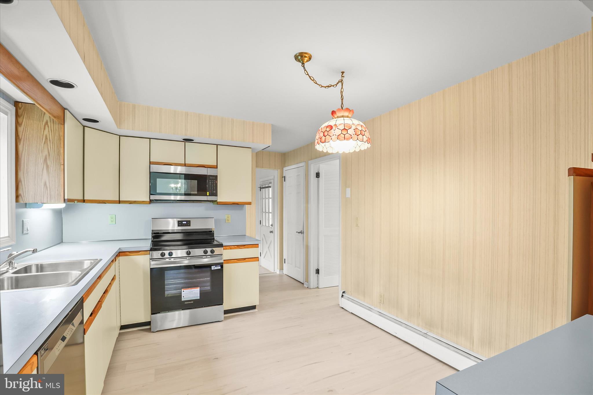 RIVERVIEW HEIGHTS - Residential